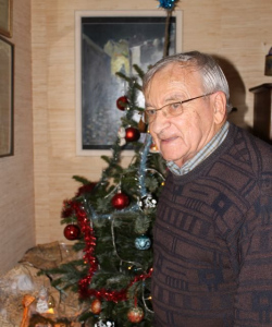 Décembre 2011 - Comme chaque année, Jean-François a fait sapin et crèche pour le Noël
