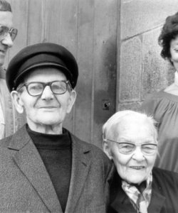 Le 30 septembre 1979, Jean et Camille fêtent, avec leurs deux enfants leur noces de diamants