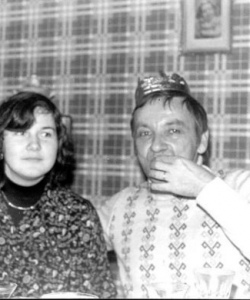 En janvier 1979 à Pouldavid il était le roi et il enlace sa reine Monique