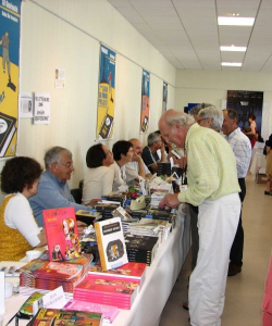 4 juin 2006 - Les séances de dédicaces, une occasion toujours enrichissante de rencontrer ses lecteurs