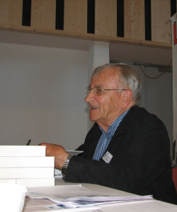 23 mai 2010 - Toujours le sourire... surtout avec les femmes !