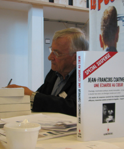 23 mai 2010 - Après l'écriture du roman, l'écriture des dédicaces